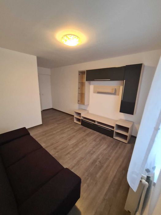 Apartament 3 camere la mansardă cartier Strand