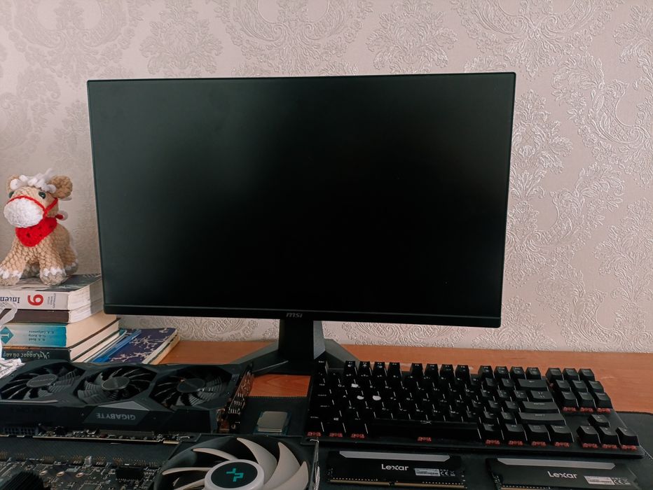 СРОЧНО! MSI MAG 255XF 300Hz 0.5ms — Почти новый, дешево