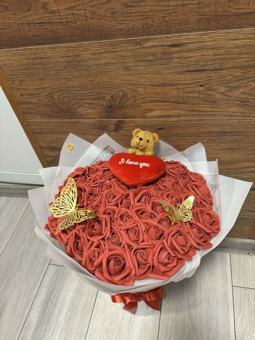 Наличен букет от фоамени рози