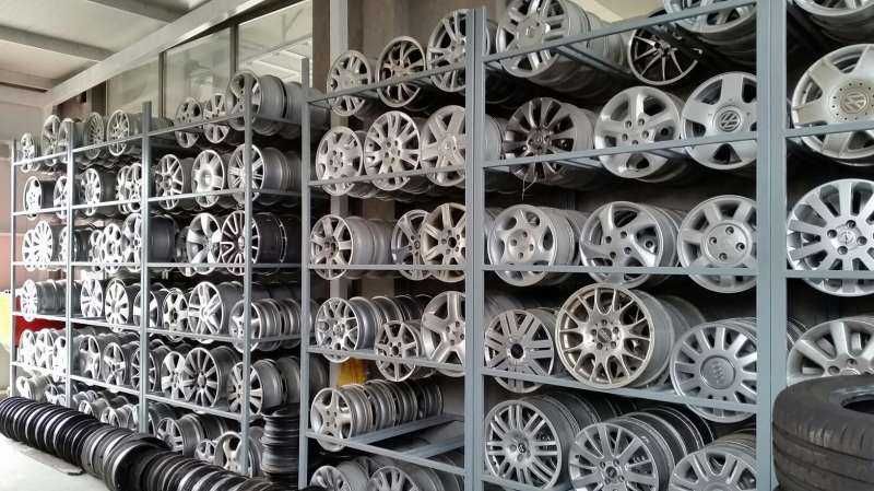 BMW джанти 17 цола ЕТ35 с гуми