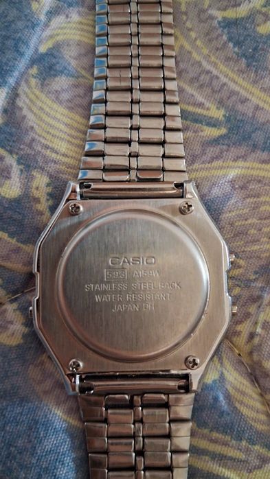 Продам часы casio