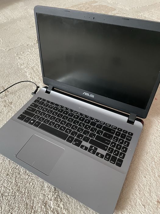 Ноутбук ASUS X507M