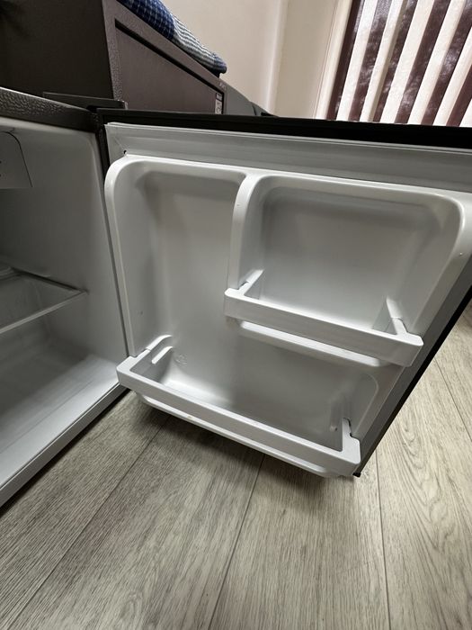 Холодильник мальенький