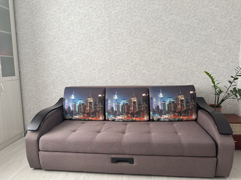 Диван раскладной продается в хорошем состоянии