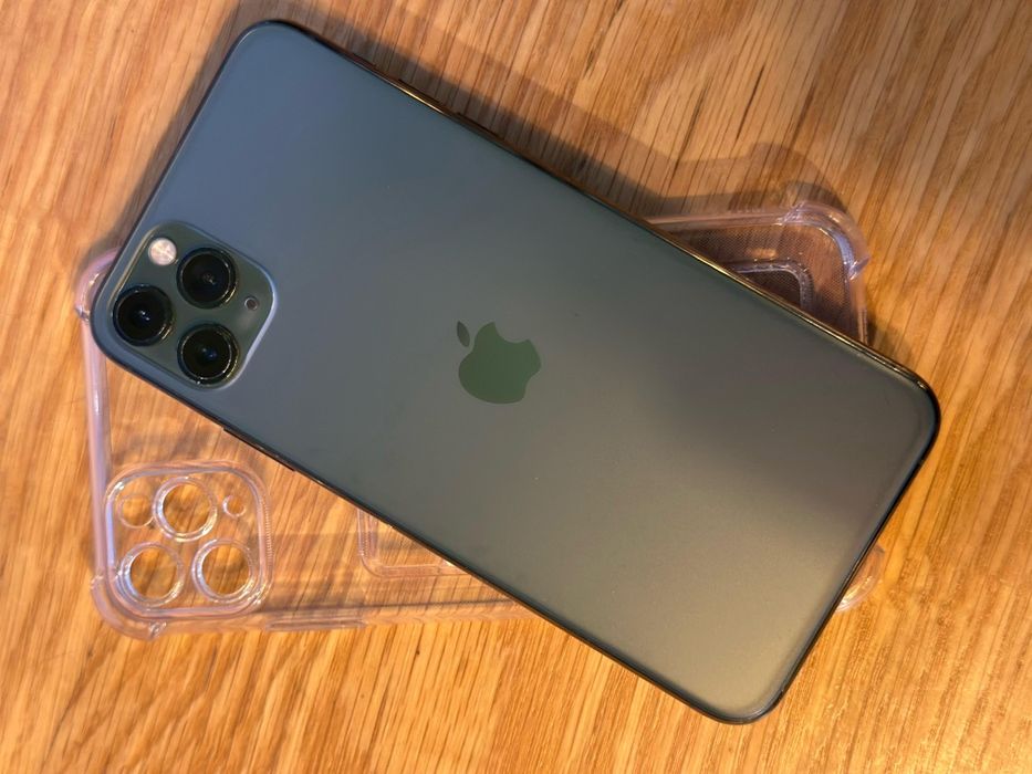 IPhone 11 Pro Max на 64 ГБ на обмен