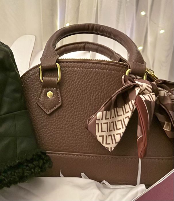 Сумка с ремешком