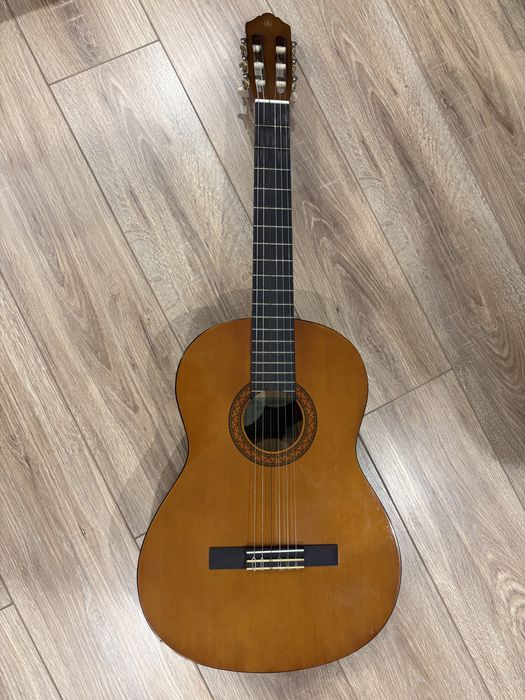 Гитара Yamaha C40