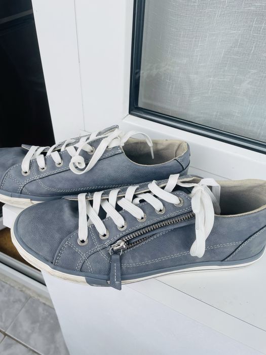 Продавам мъжки обувки “Mustang”