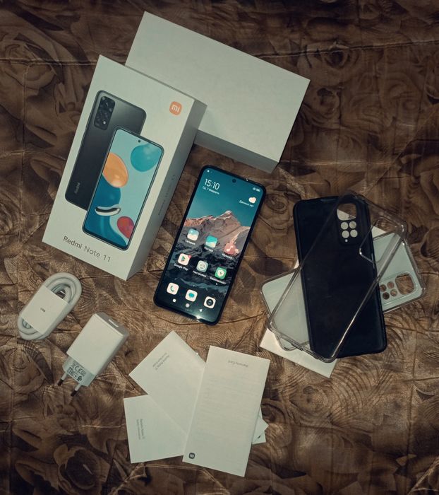 Redmi Note 11 8/128 в броне, чехле