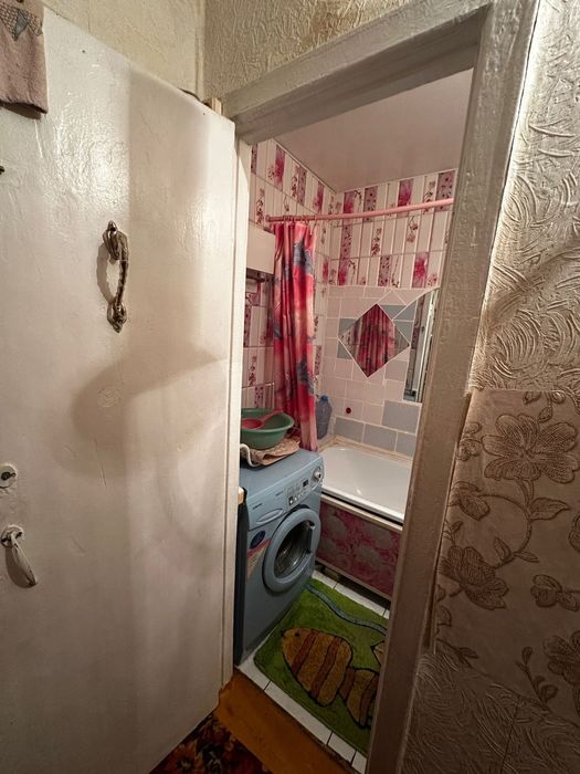Продам 2 комн квартиру на 8 школе