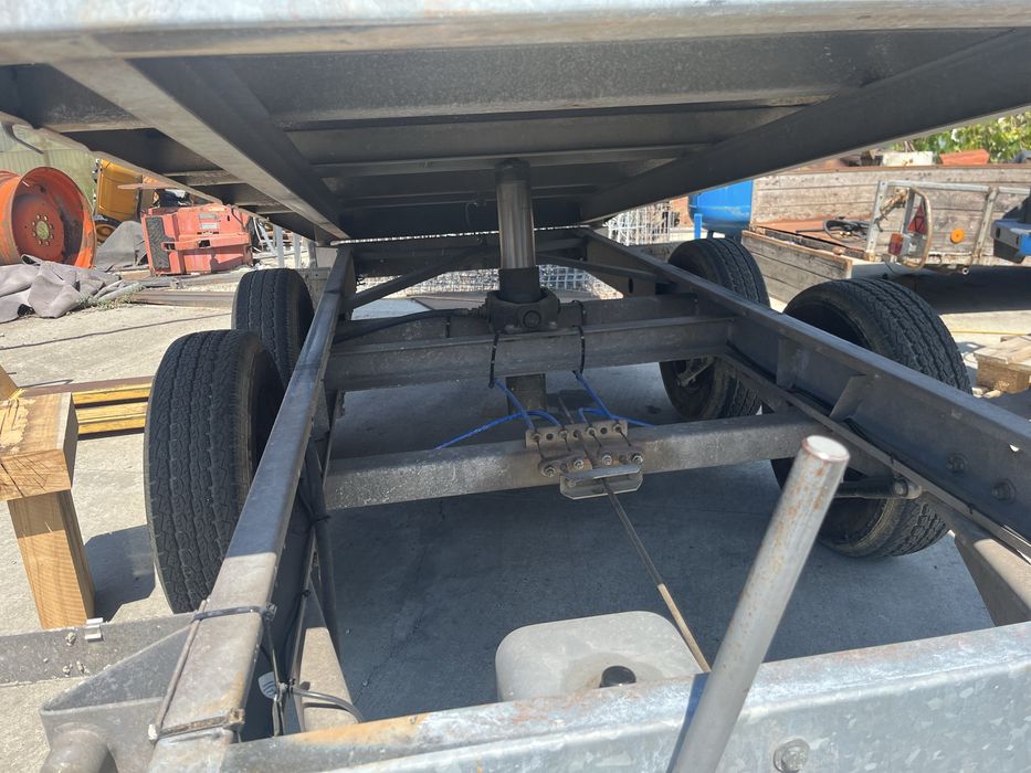 Vand Remorca Basculabila de 2700 kg Cu prelata