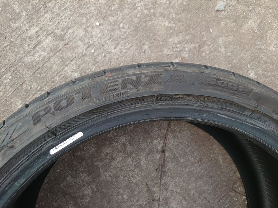 Bridgestone S001 245/35/19
