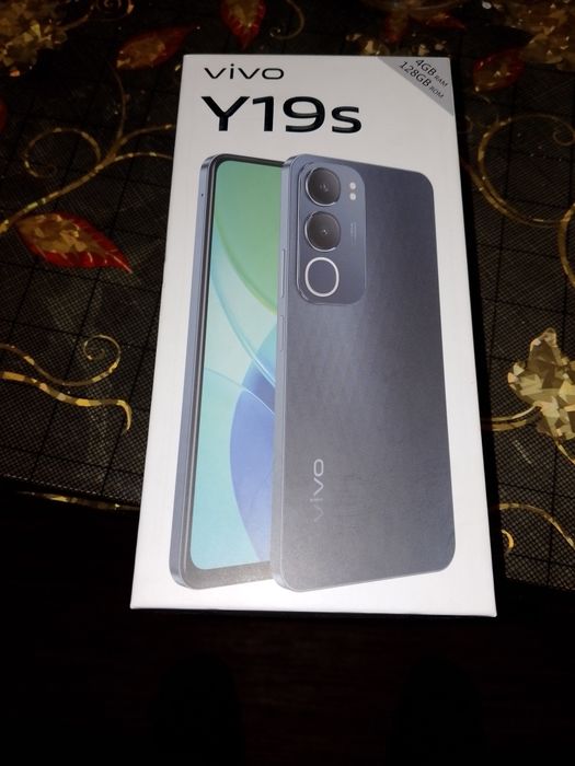 Телефон,ViVo Y19s