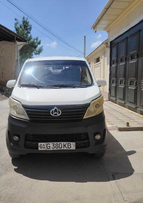 Barakali moshina sotiladi