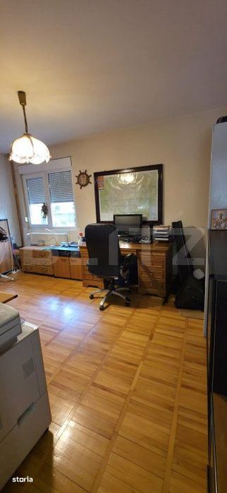 Proprietate Exclusivista: 2 Case, Piscina si Teren de Tenis pe 3833 mp