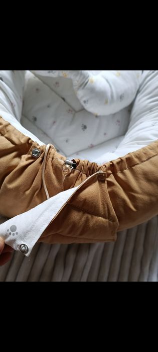 Кокон с подушкой новый