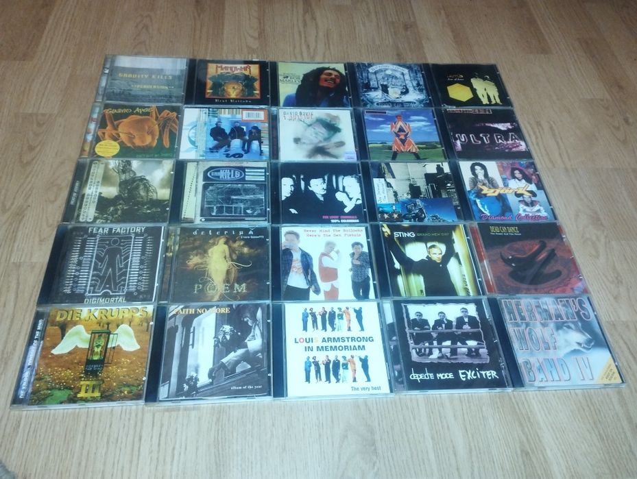 Колекция от 60 СД оригинални диска с музика