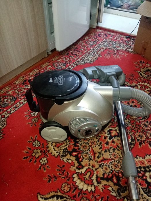 Продаю пылесос в хорошем состоянии