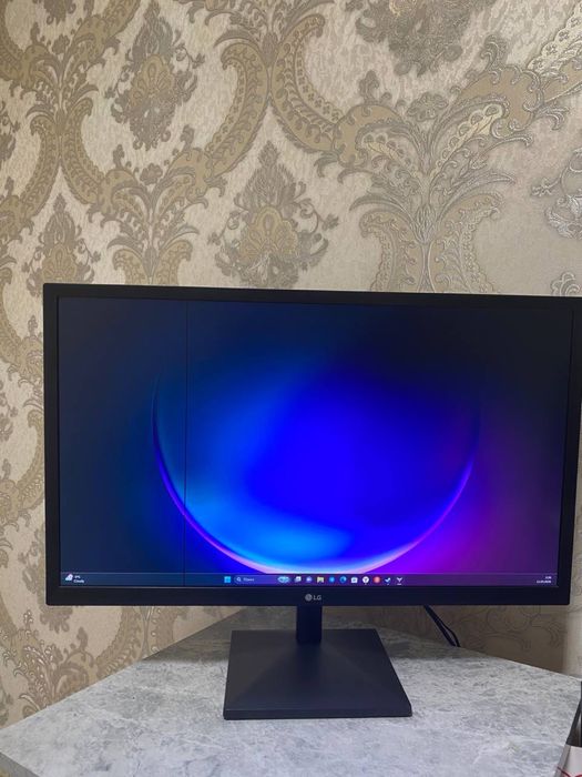 Монитор для компьтера LG 24
