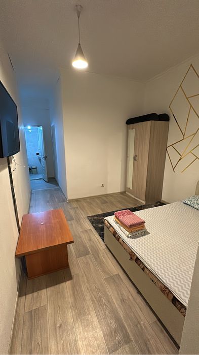 Сдам квартиру посуточно и  по часавой Толе би Момышулы