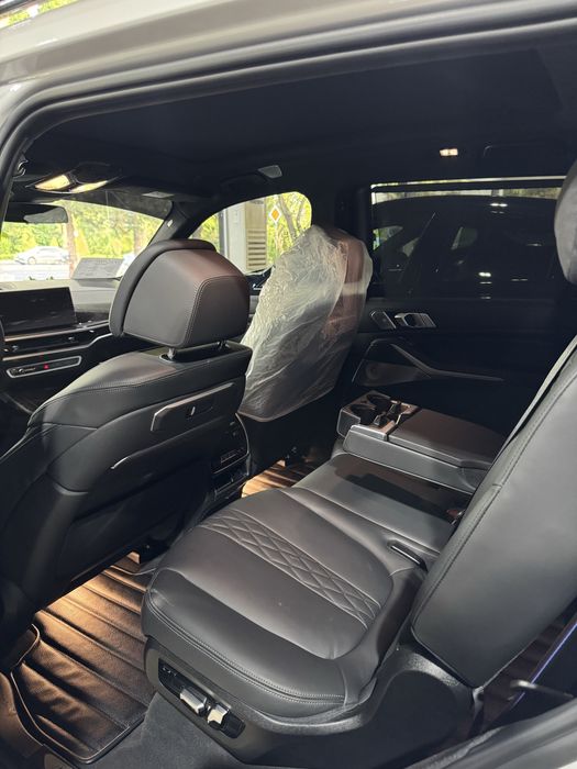 BMW X7 M60 full option