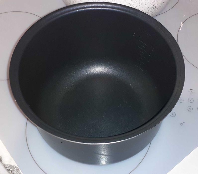 Мультиварка DEXP новая