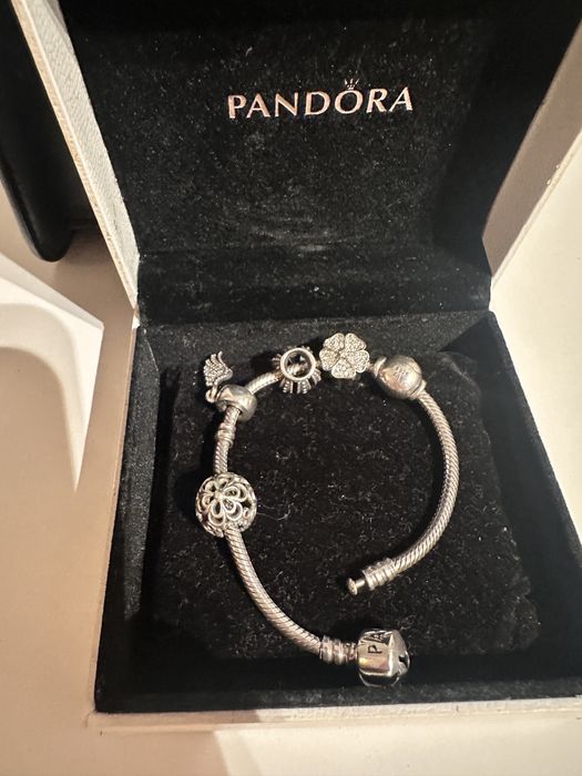 Гривна на Pandora