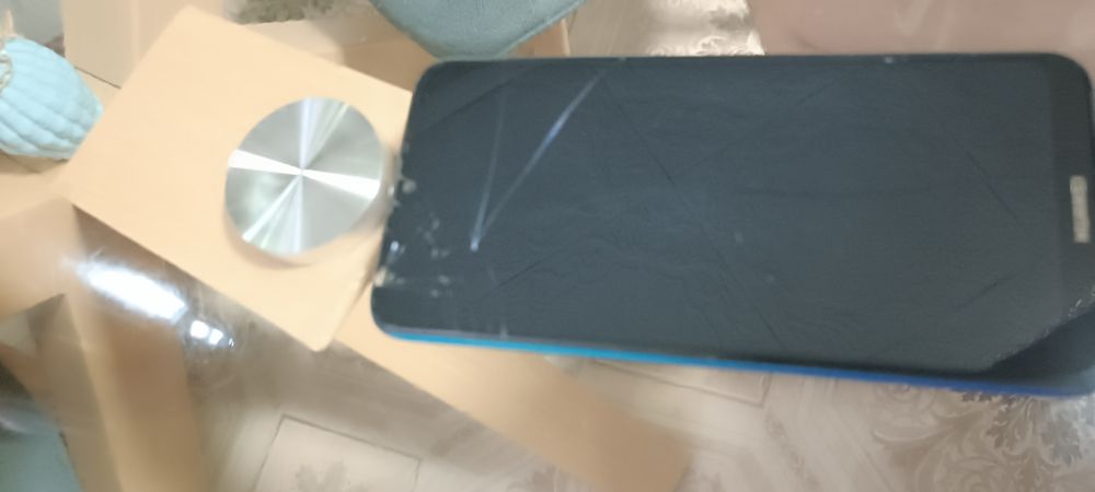 Продам телефон Хуавей