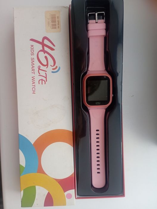 Продам смарт часы детские