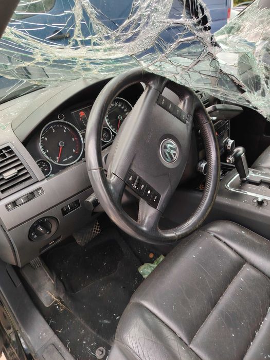 фолксваген тоарег 2.5 ТДИ 174 к.с Автомат