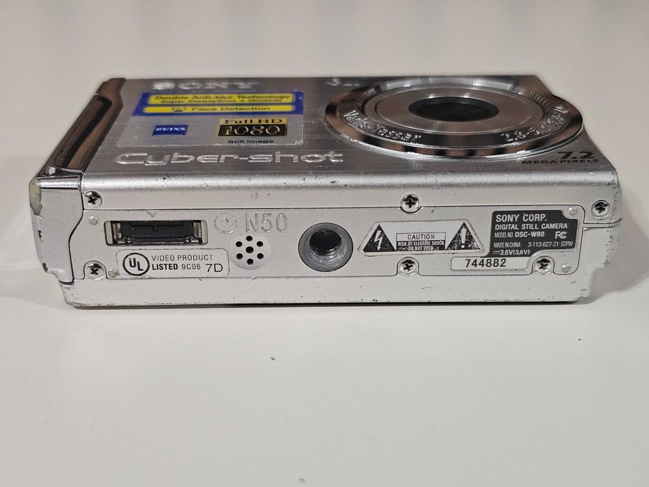 Y2K Aparat foto digital compact Sony W80 7.2MP 3xZoom