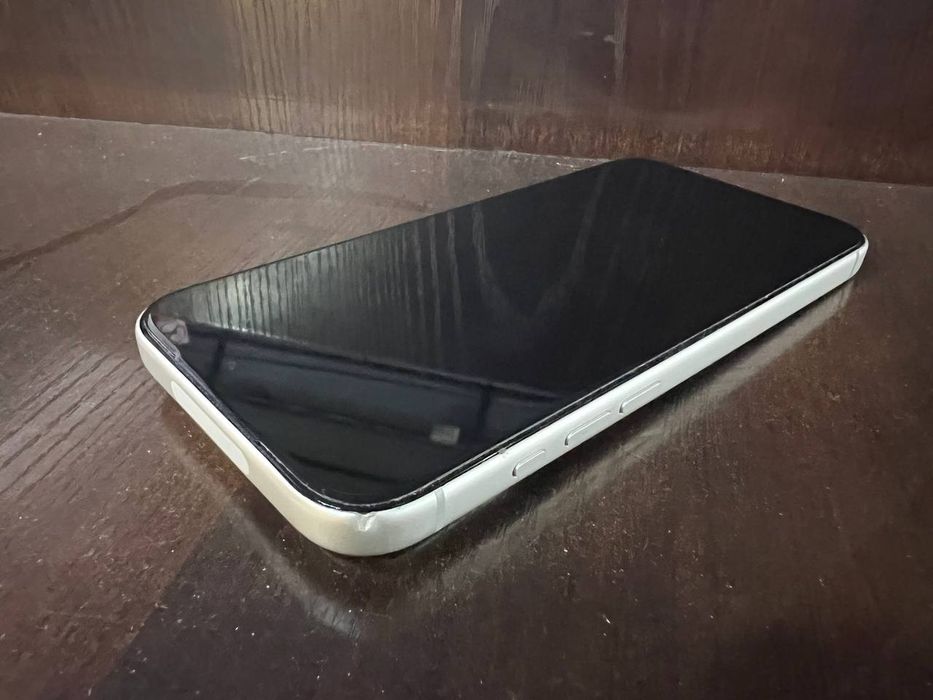 iPhone 17 Pro Max 256 GB сотилади

Яхши ҳолатда. Барча функциялари ишл