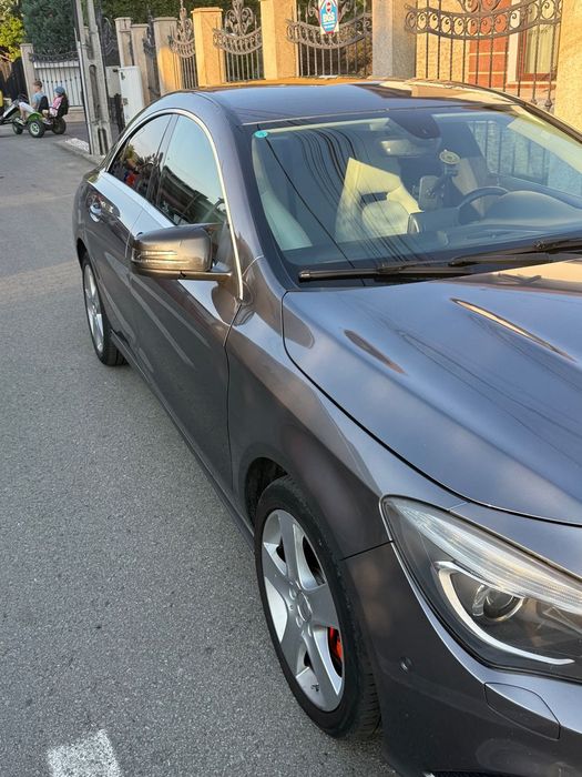 Mercedes-Benz CLA 200 unic proprietar