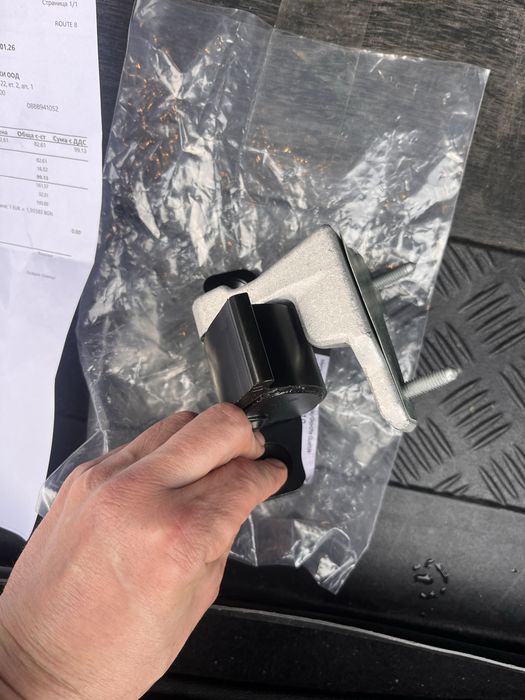 Оригинална панта за предна лява врата Мерцедес Е клас W213