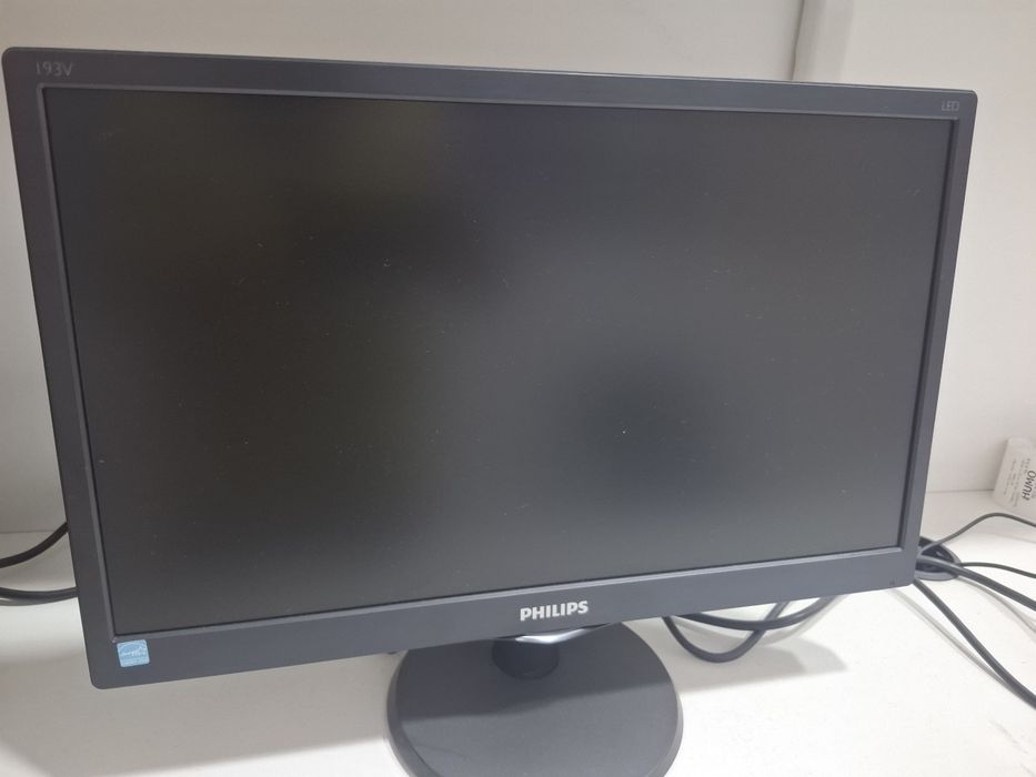 Philips manitor yangi