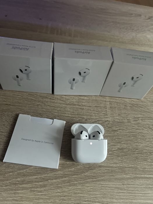 AirPods 4 Noi/Sigilate