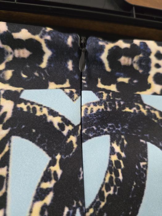 Fustă marimea M nouă