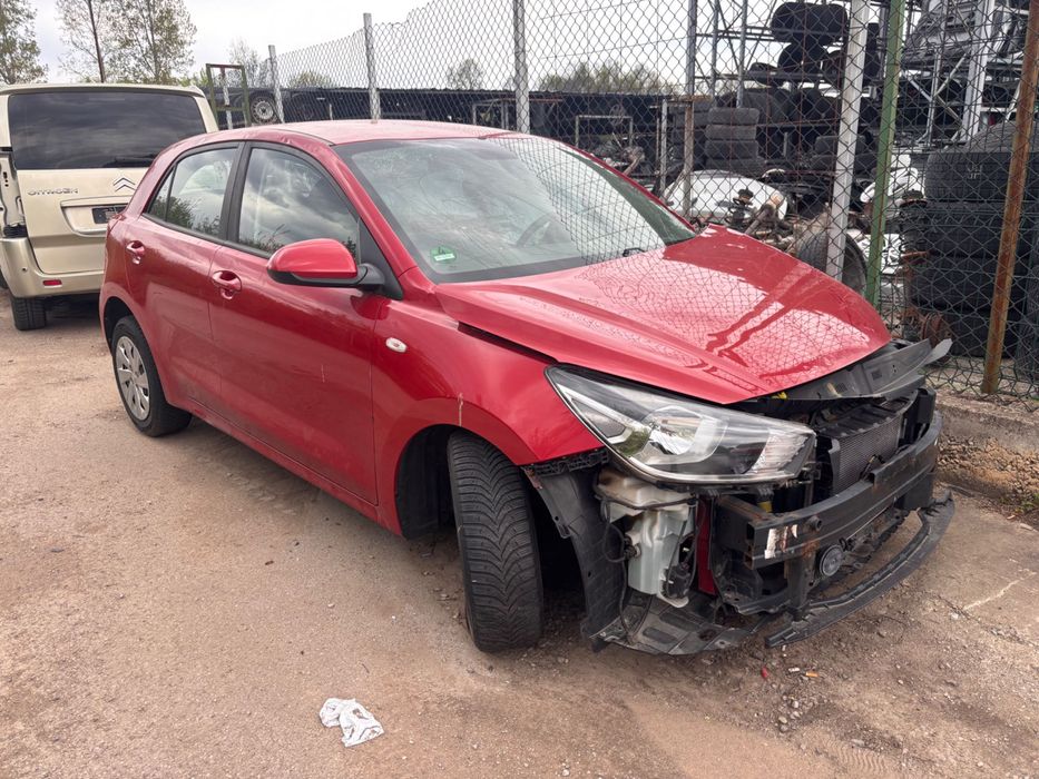 Kia Rio на части