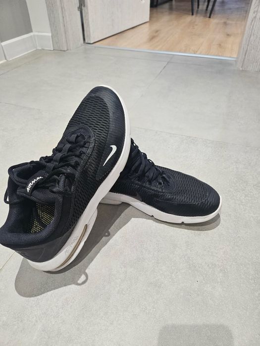 Nike AIR MAX.