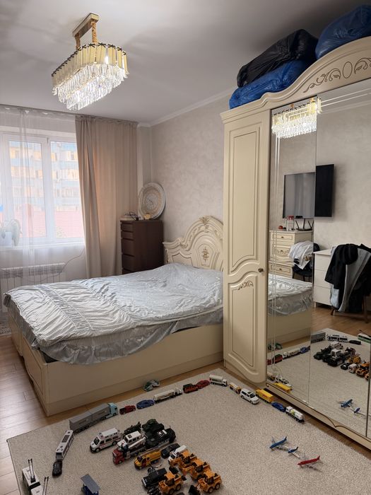 Спальный гарнитур