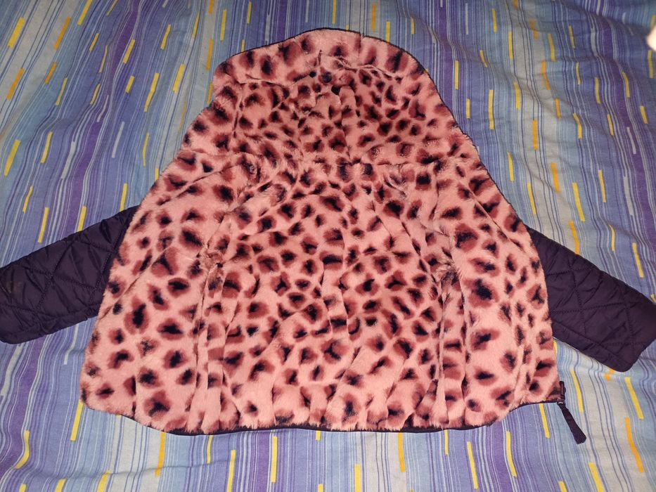 Двулицево яке, момиче до 4 години