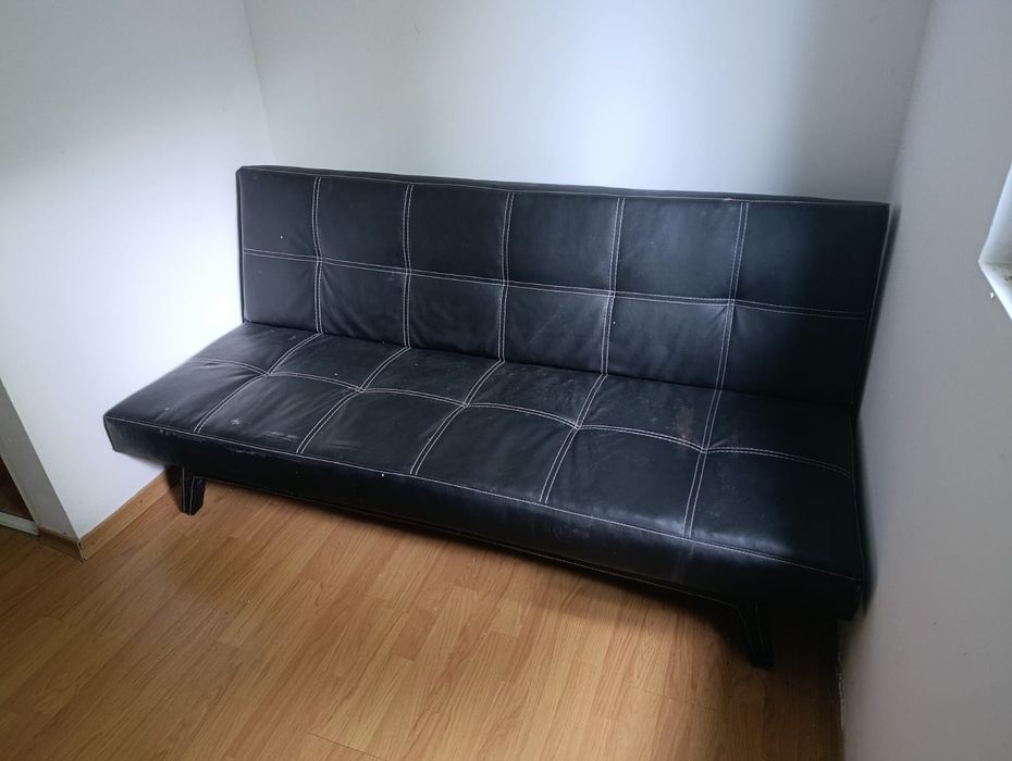 De vanzarea canapea second extensibila , stare buna