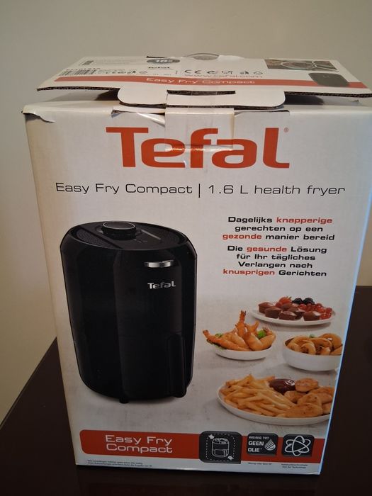 Vând aparat de gătit Easy Fry Compact 1,6 l