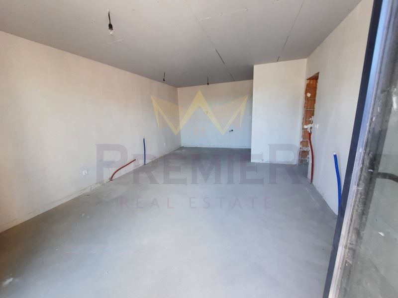 Продава се Двустаен апартамент в София, Витоша - 72 кв.м за 1870 €/кв.м - Снимка #3