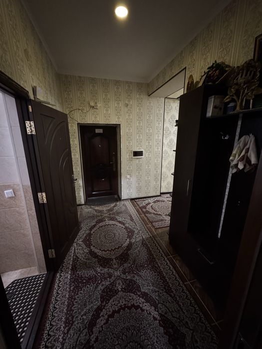 Vokzal cityda uy sotiladi