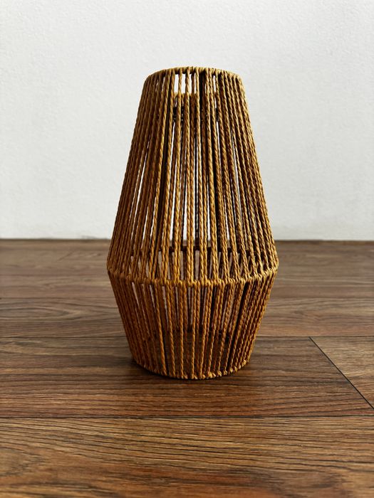 Ръчно изработен ратанов абажур