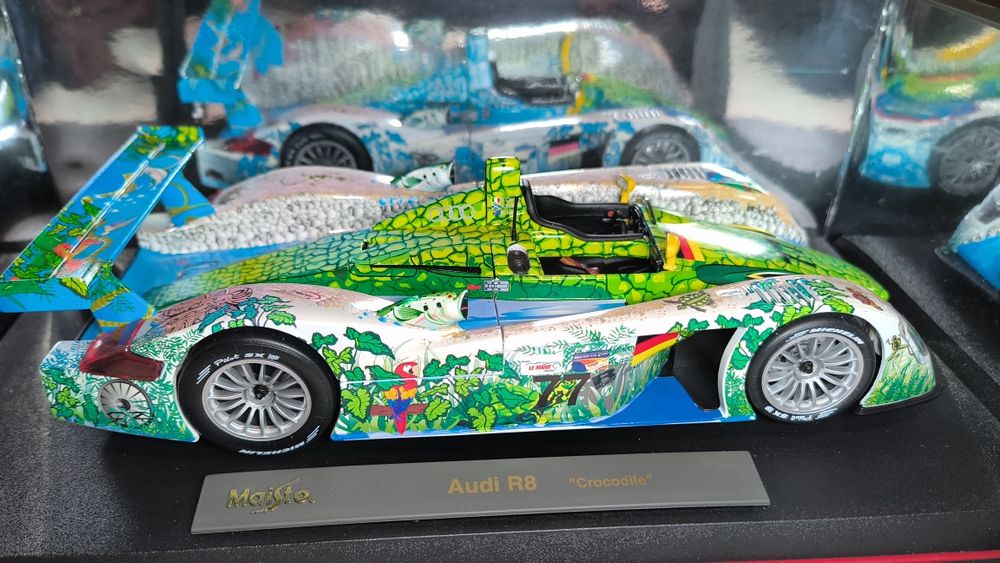 метална количка Audi R8 Crocodile , мащаб 1:18