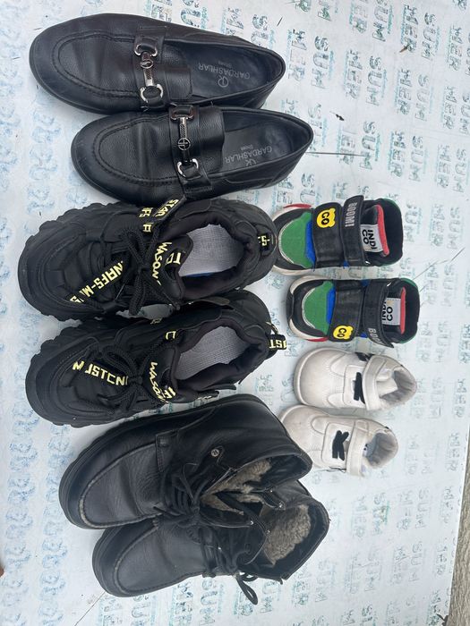 Отдам бесплатно обувь