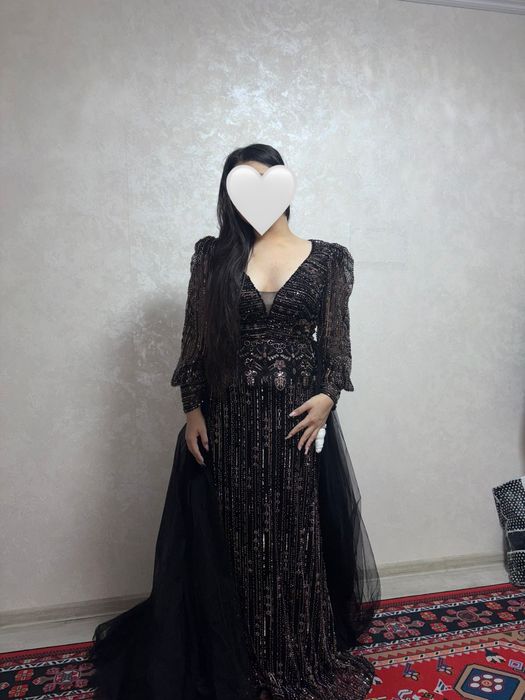 Продам красивое нарядное, платье.