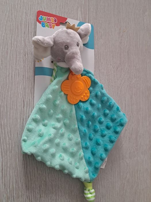 Jucarie mini paturica pentru bebelusi cu elefant cu culori vesele